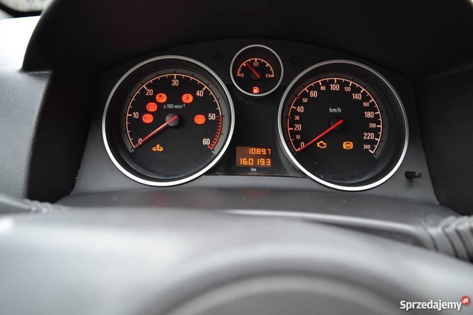 Opel Astra H COSMO Klimatronik Alufelgi Półskóra relingi dachowe podkarpackie Rzeszów