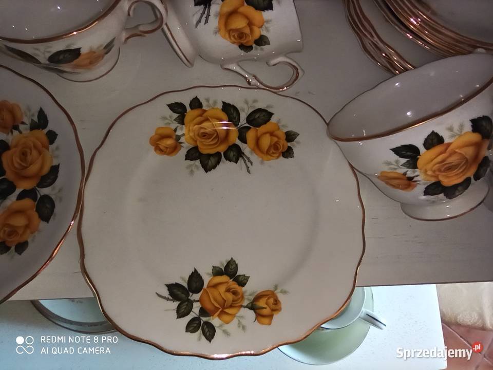 Filiżanka z talerzykiem deserowym
Żółte róże Gdańsk