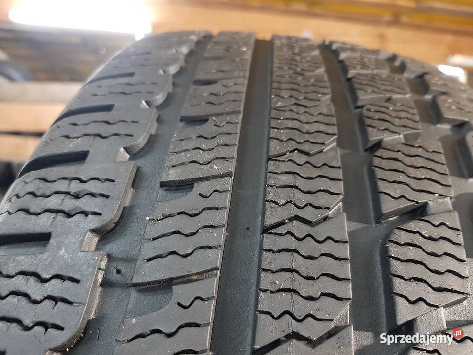 2x Opona UŻYWANA ZIMOWA 22555R17 KUMHO 149 sprzedam