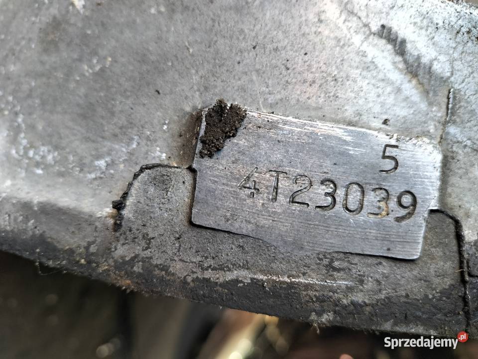 GOLF II 2 JETTA 2 16 18 SKRZYNIA BIEGÓW 4T23039 osobowe Kamień-Kolonia