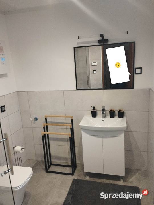 Bezpośrednio duże bezczynszowe mieszkanie z Henryków