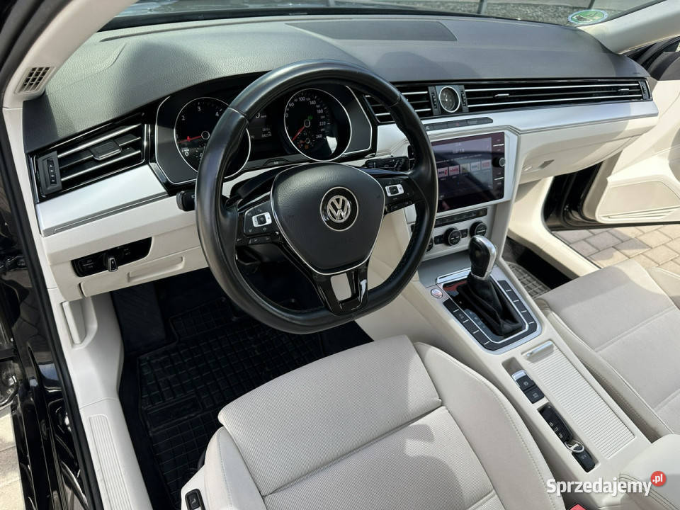 Volkswagen Passat Variant 1Ręka FullLED Łopatki Kąty Opolskie