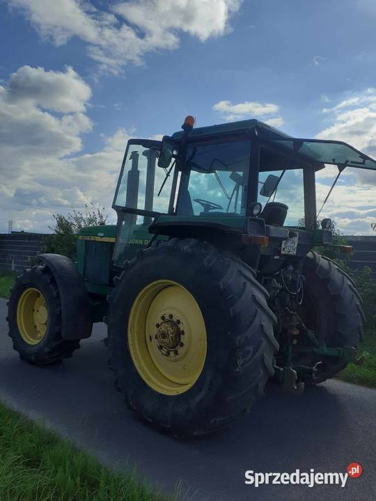 John Deere 4055