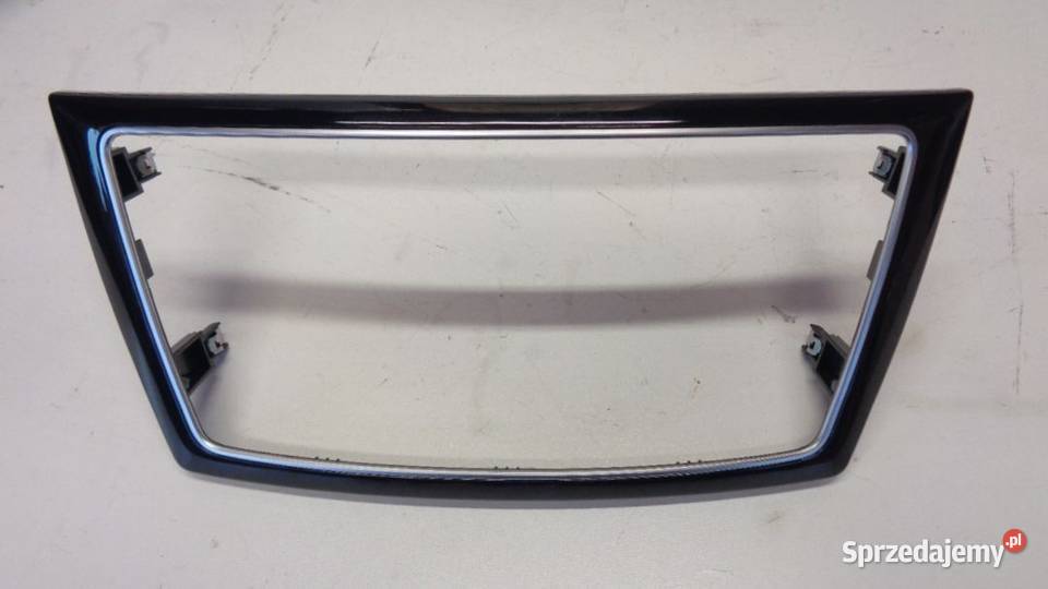 OBUDOWA OSŁONA DEKOR RAMKA WYŚWIETLACZA MERCEDES Rakoniewice