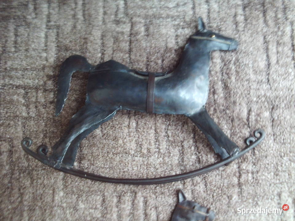 Zestaw Metalowych Koni na Biegunach Kalisz