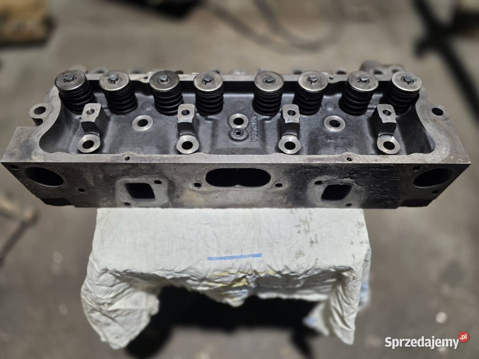 Głowica Perkins at4236 Massey Ferguson 3070 Silnik i osprzęt Bukówiec Górny