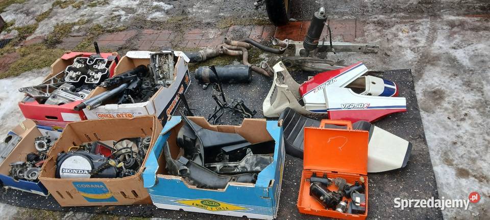 Honda VF 750F benzyna Lipsko