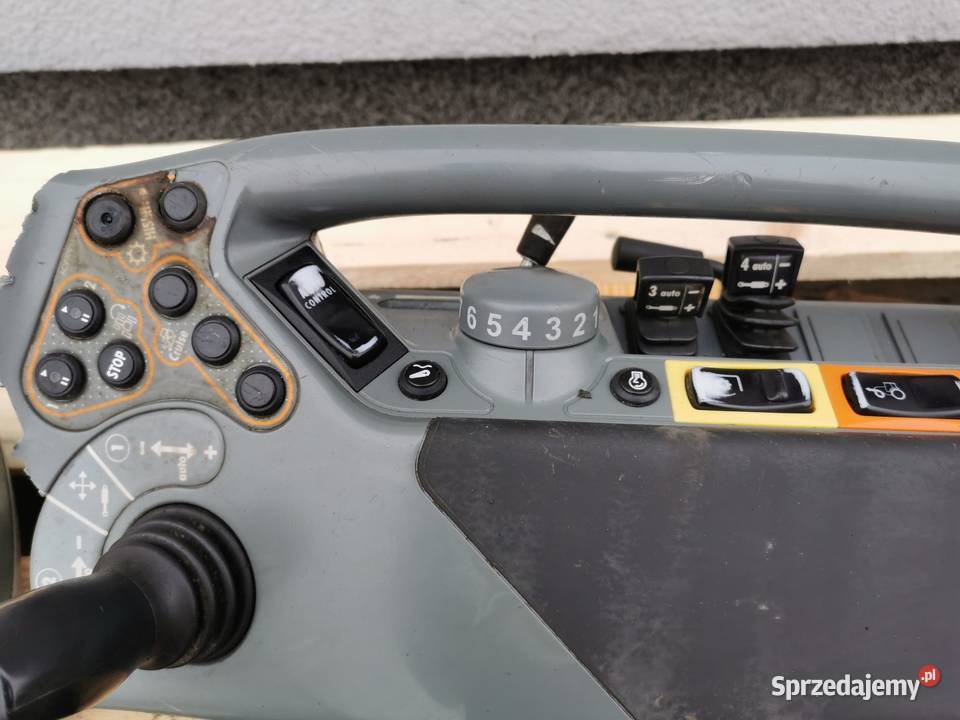 Podłokietnik Valtra T213 Wilkowo