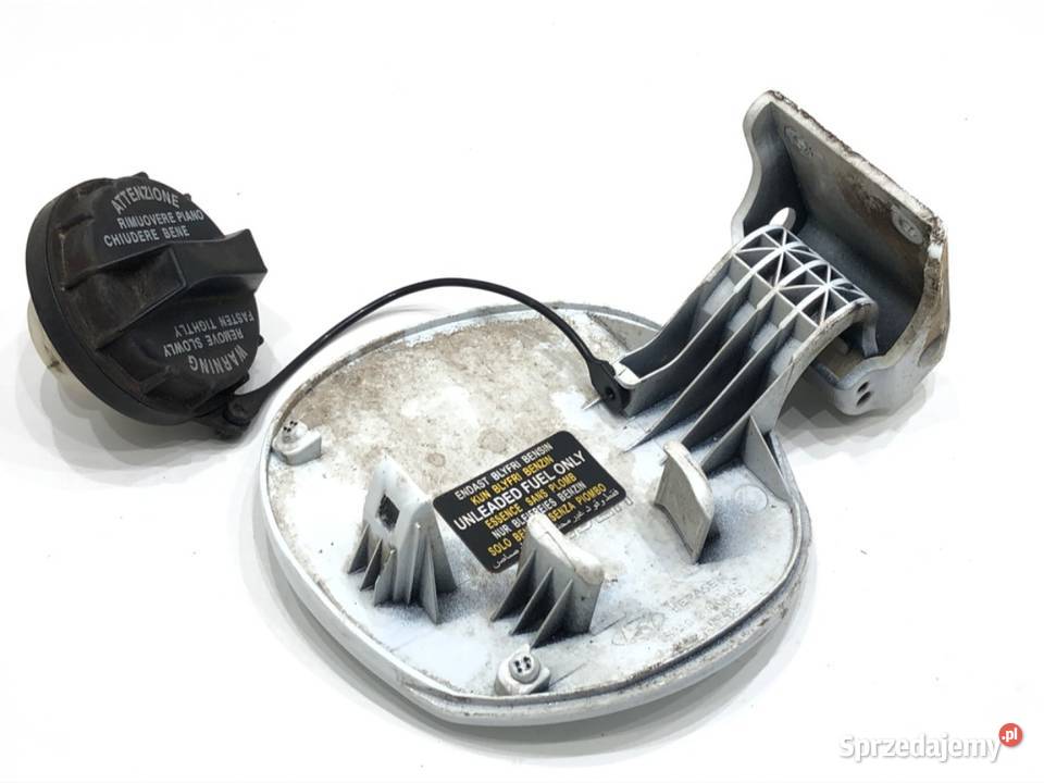 KLAPKA WLEWU PALIWA HYUNDAI VELOSTER Hatchback osobowe