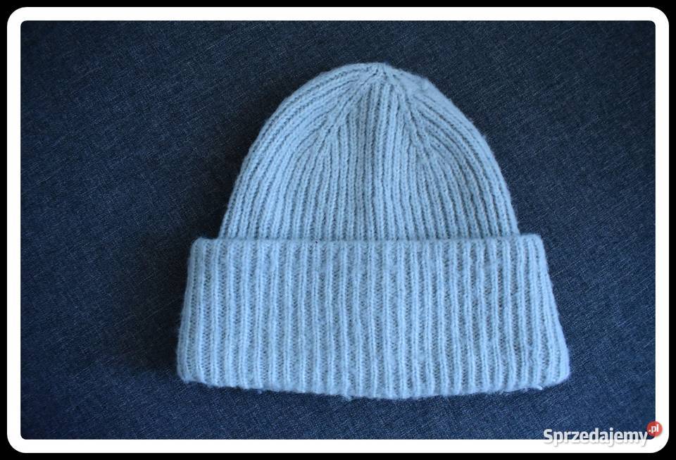 Zestaw ciepłych czapek damskich różne wzory i Płock