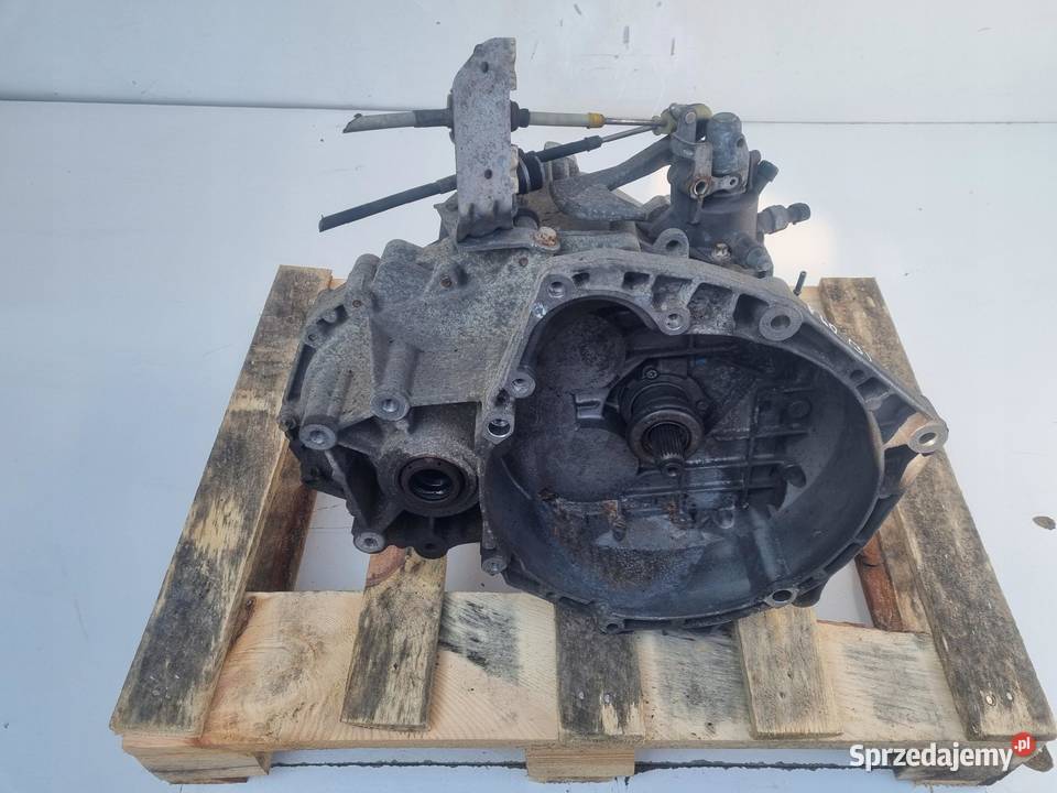 VW Touran 19 TDI MANUALNA SKRZYNIA BIEGÓW manual Janów