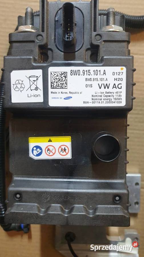 AKUMULATOR DODATKOWY AUDI A4 A5 Q5 8W0915101A Nowiny