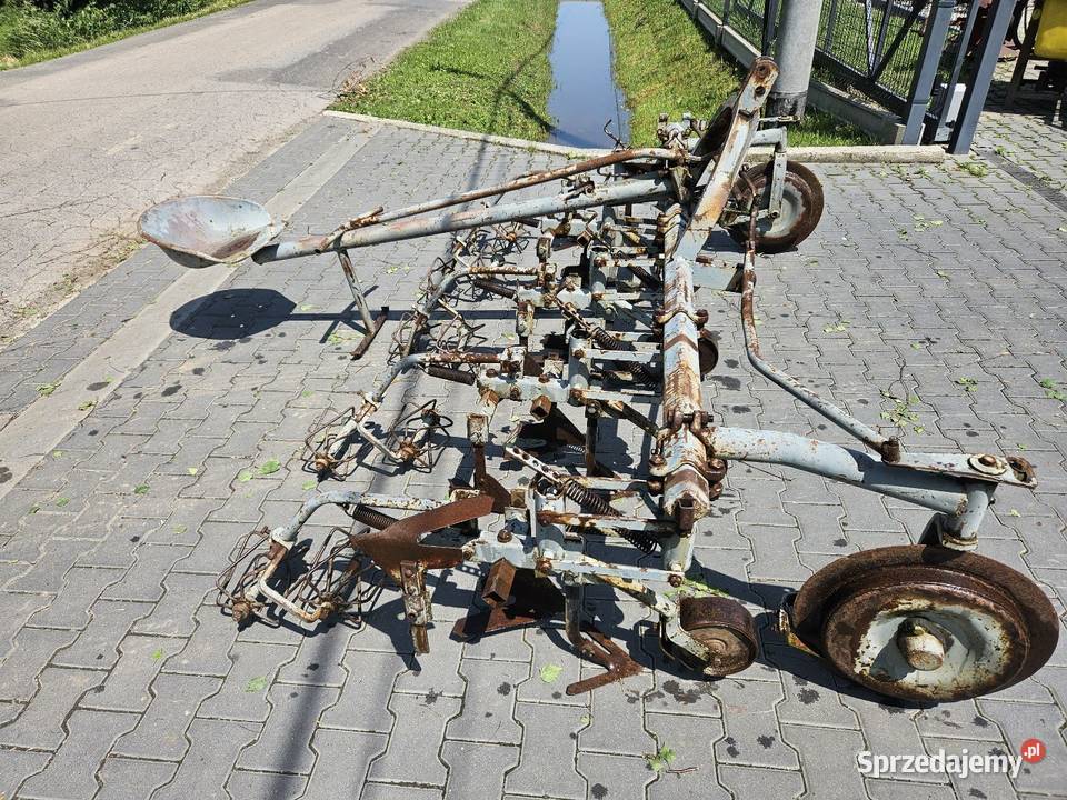 Wielorak wycinacz pielnik nieuszkodzony Obsypniki i pielniki Rolnictwo małopolskie