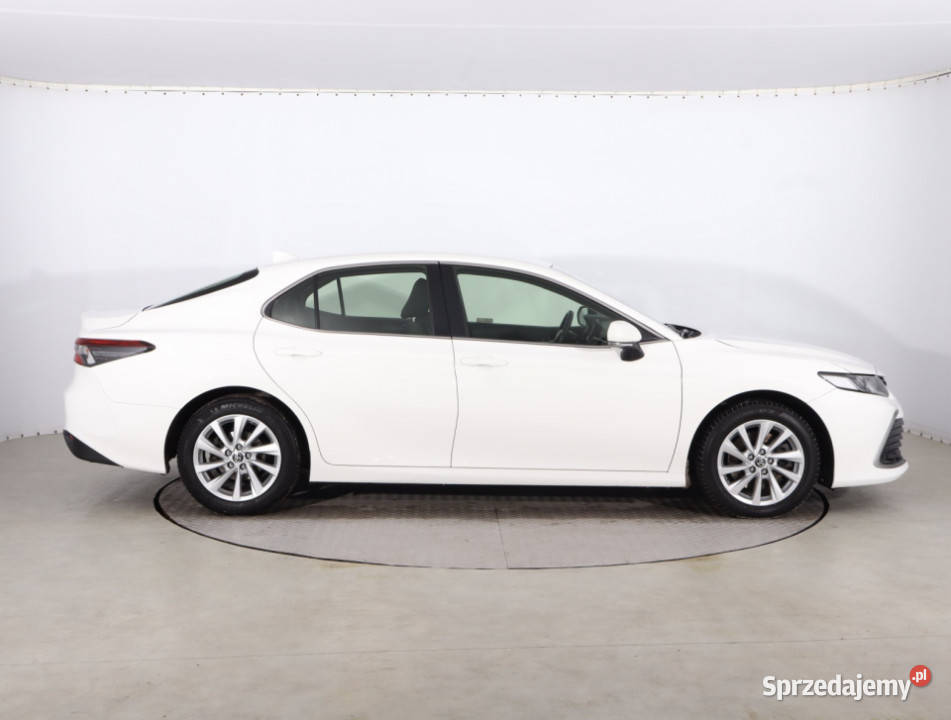 Toyota Camry 25 Hybrid radio