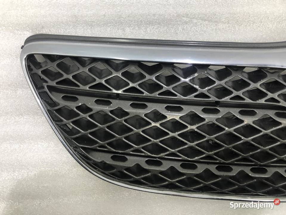GRILL ATRAPA TOYOTA COROLLA E12 E120 531111A480