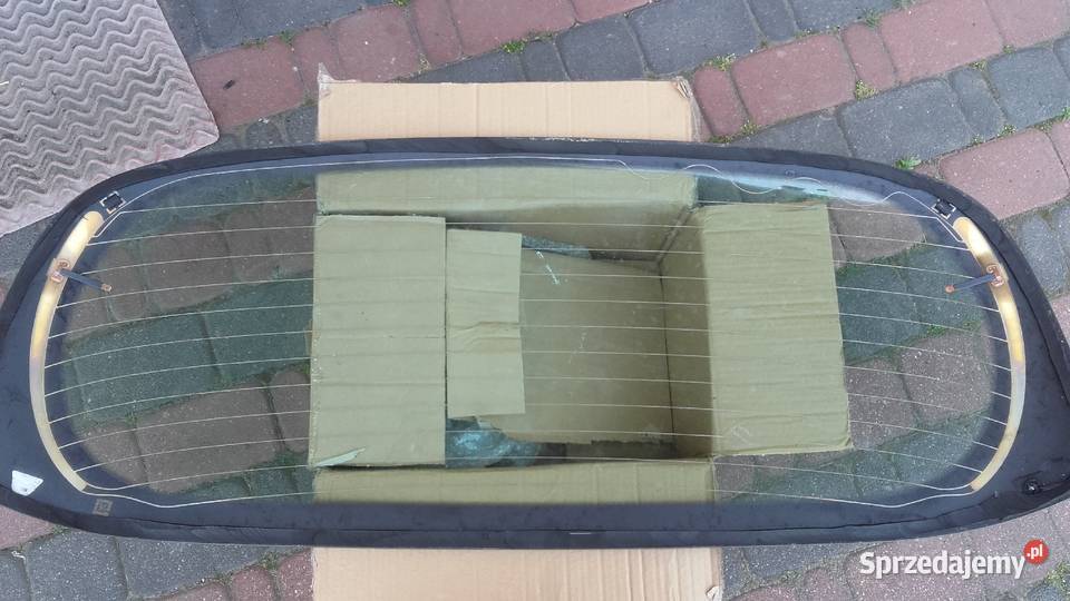 Szyba klapa tył L Fiesta 2013r Pilawa