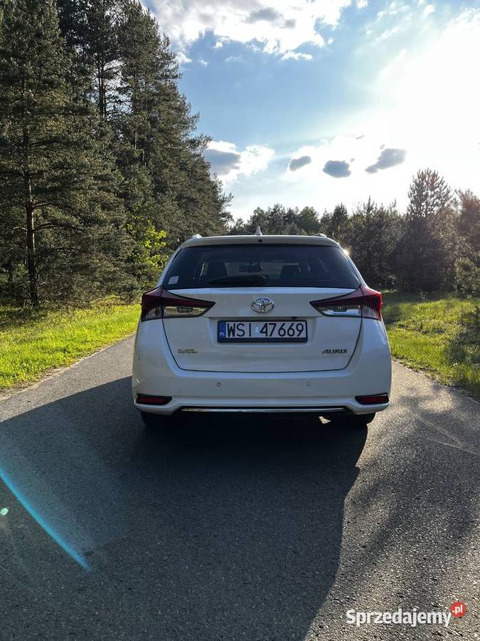 Auris 2016 16 D4D LED CarPlay kombi salon Kotuń