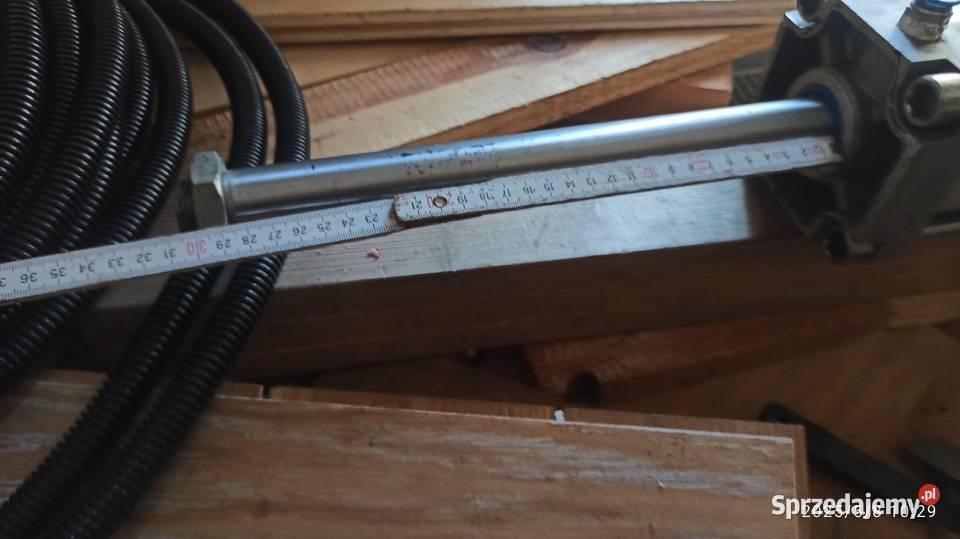 siłownik pneumatyczny 100x 300x 300 prema Kielce Kłodawa sprzedam