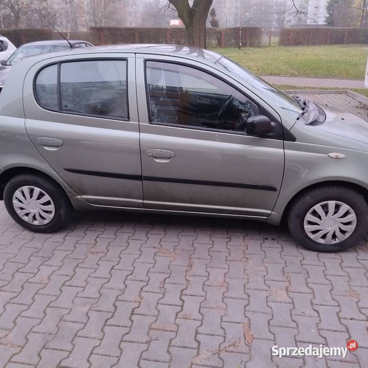 Toyota Yaris 10 benzyna gaz długie opłaty Częstochowa