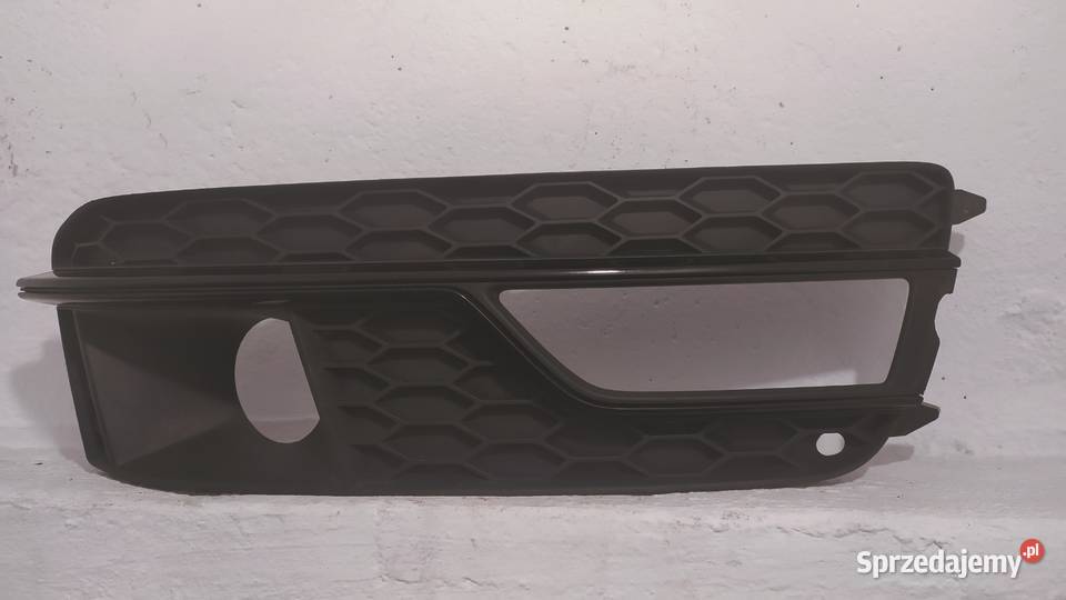 Kratka Audi A5 SLine w zderzak pod halogen Motoryzacja