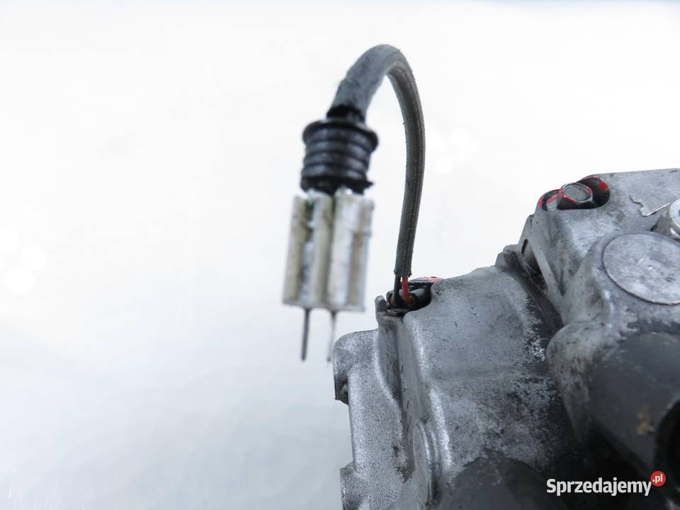 KOMPRESOR KLIMATYZACJI BMW e65 740 d