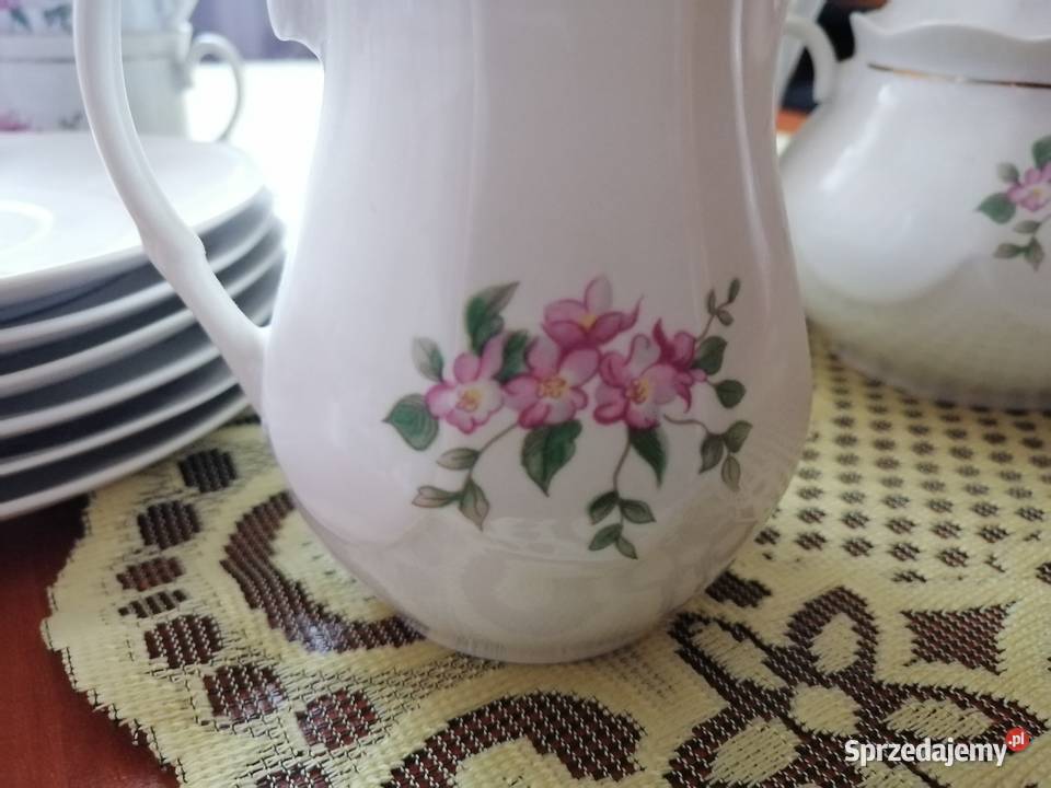 Porcelanowy serwis kawowy z PRL Gdynia