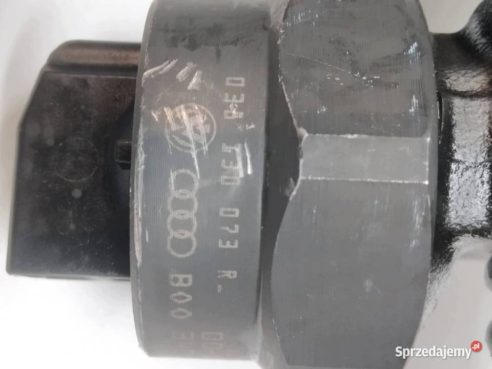 POMPOWTRYSKIWACZ 038130073R 14 19 TDI Skoda