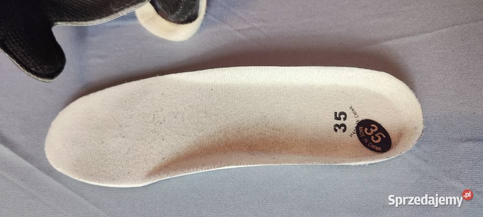 Łyżwy hokejowe CCM Agility 20 dzieci rozmiar 35 małopolskie Jasień sprzedam