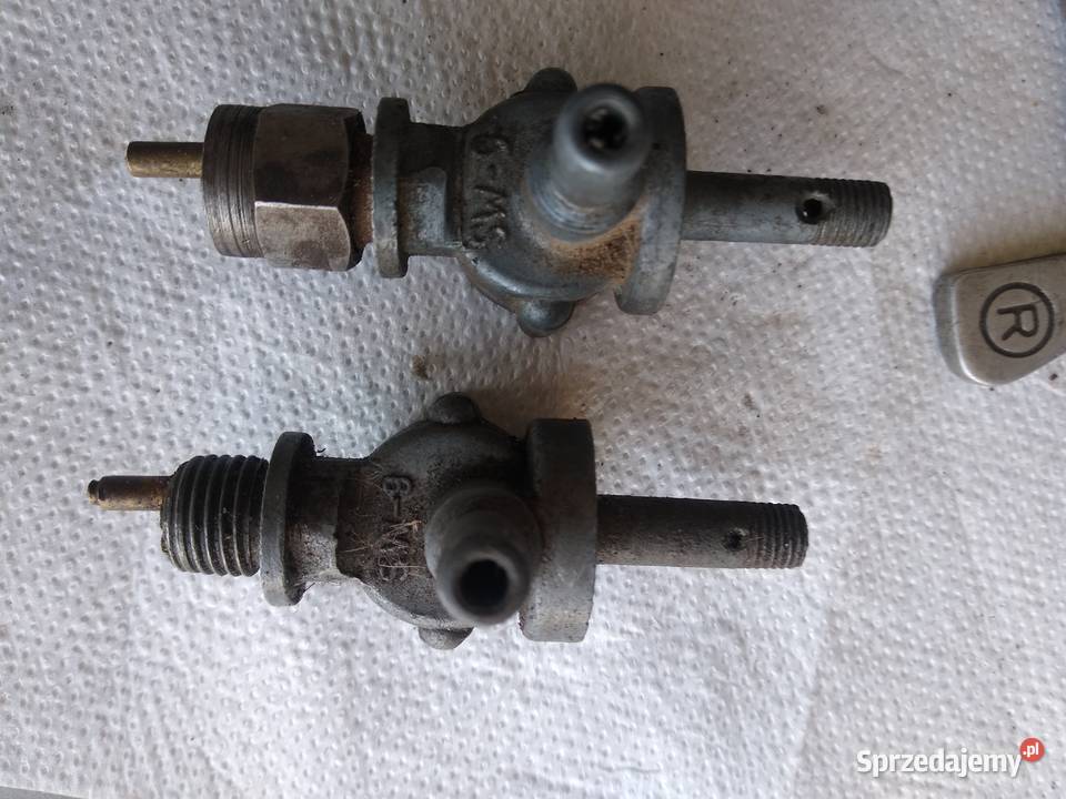 SHL komar WSK kraniki SW9 pozostałość prl Kruszwica