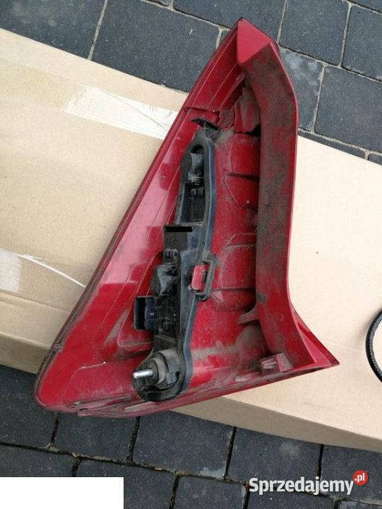 CITROEN C4 3D LAMPA PRAWY TYŁ lubelskie Kozubszczyzna