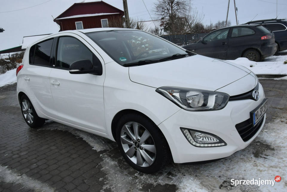 Hyundai i20 14B Automa Led Klimatronik Grzane garażowany Majdan Sieniawski sprzedam