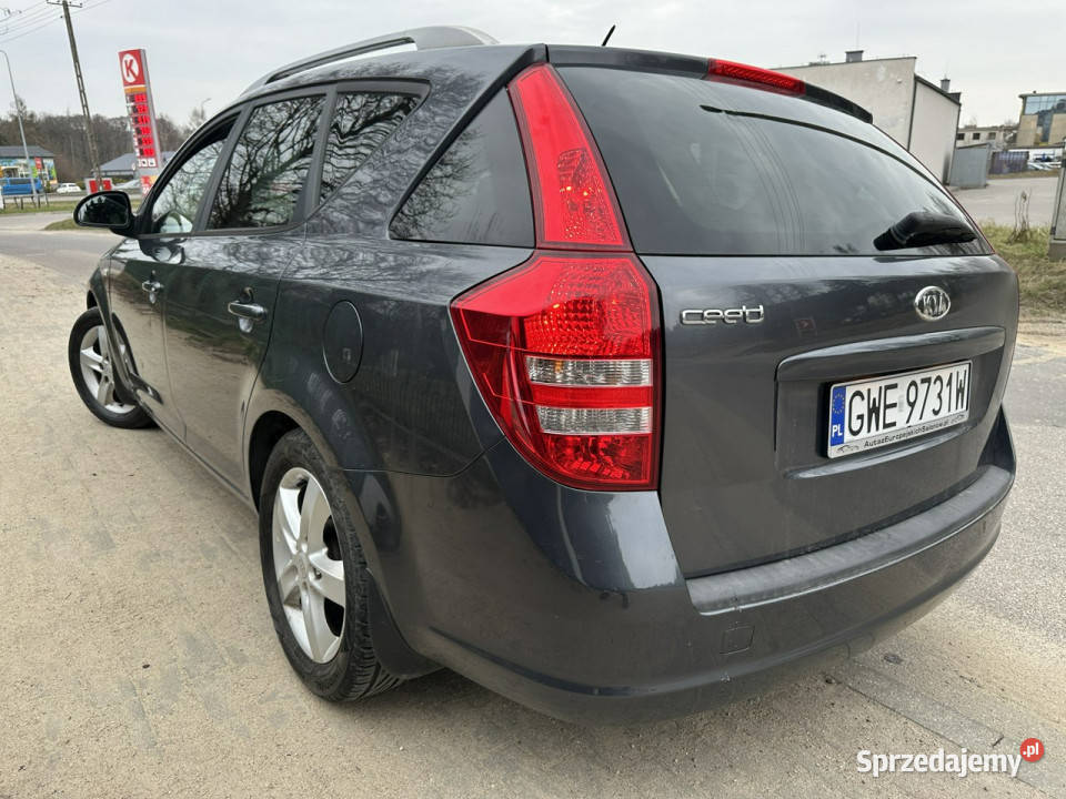 Kia Ceed Klimatronik 8 airbag alufelgi auto klimatyzacja