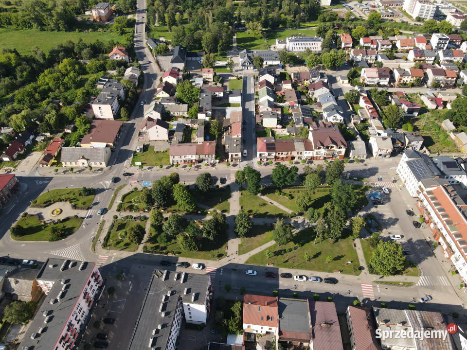 Kompleks handlowomieszkalny z częścią