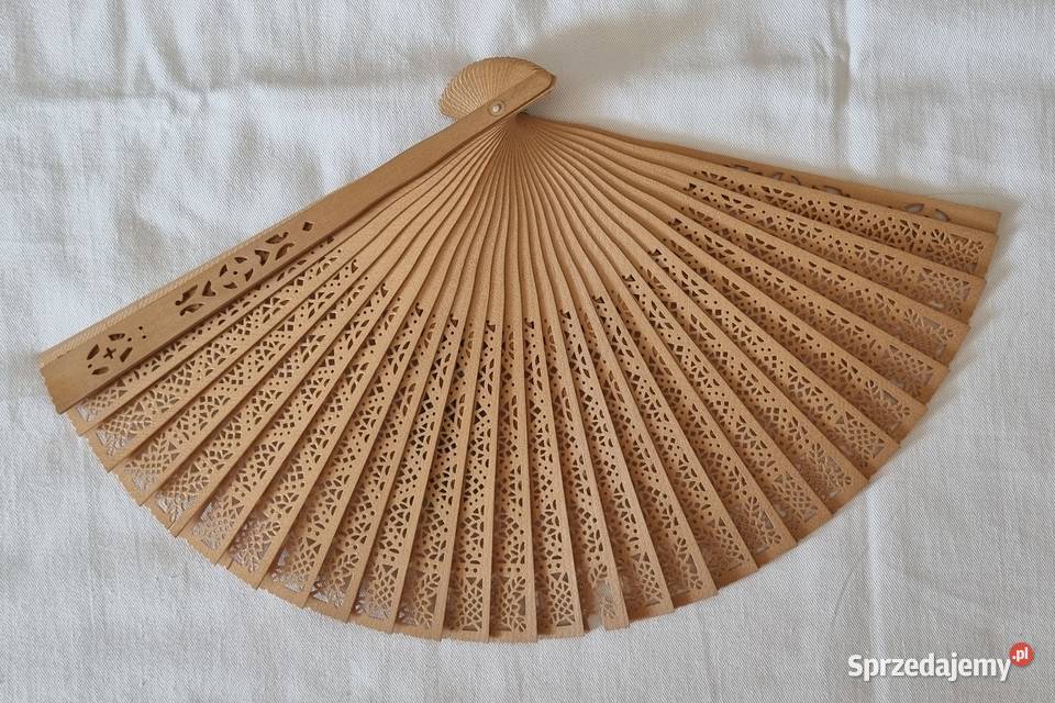 Delikatny ażurowy wachlarz ozdoba mazowieckie Warszawa