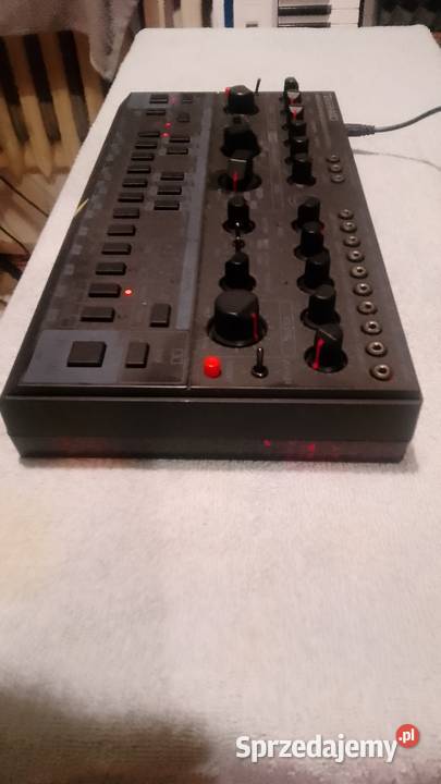 Behringer TD3 MO black synth analogowy na śląskie