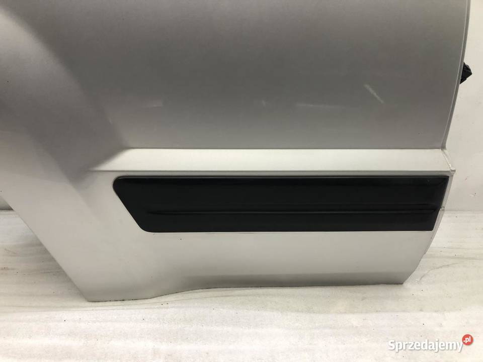 DRZWI PRAWY TYŁ JEEP GRAND CHEROKEE WK III osobowe sprzedam