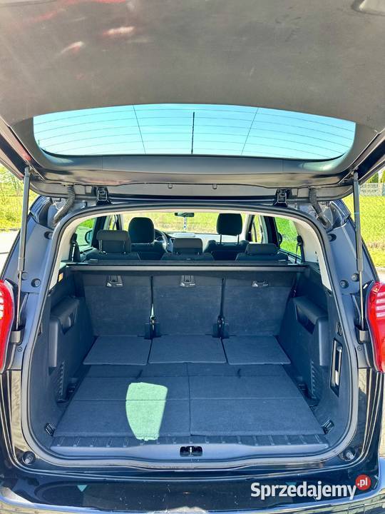 Peugeot 5008 16 hdi 2013 7 osób światła do jazdy dziennej Kaczki Średnie