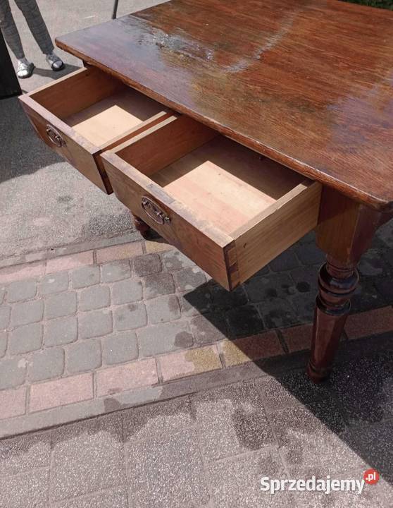 Zabytkowy dębowy stół drewniany
