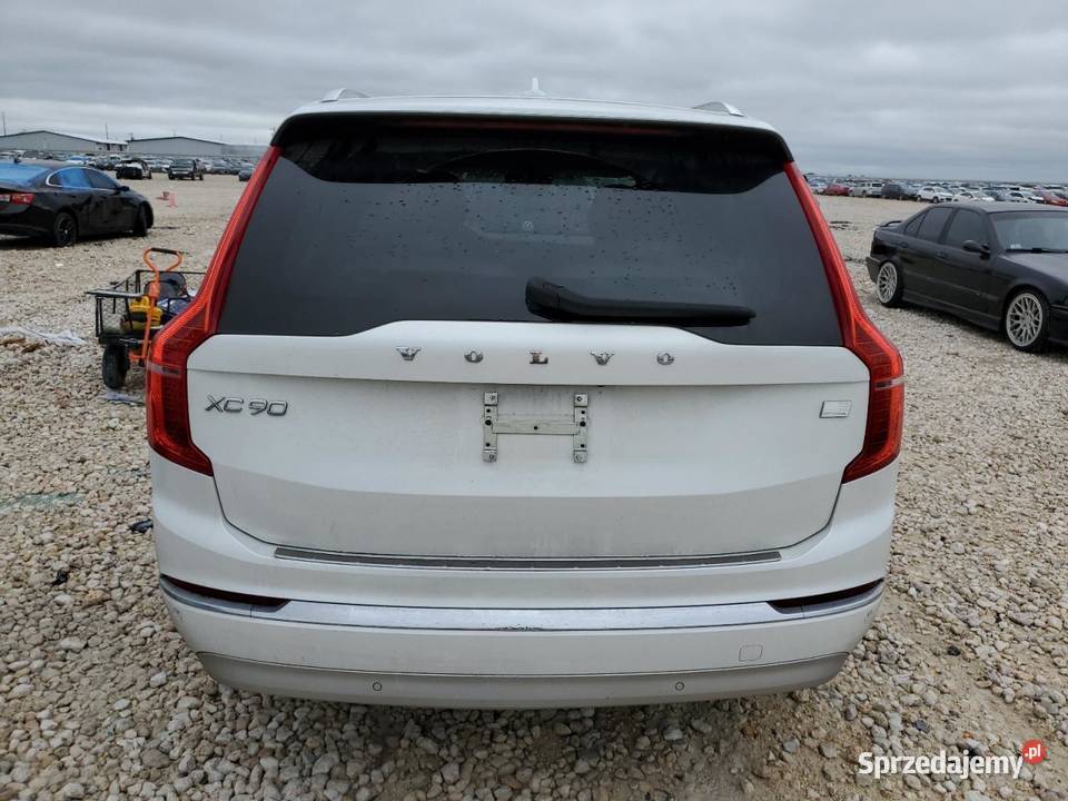 2022 VOLVO XC90 T8 PLUGIN