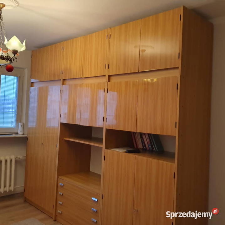 Pojemne regały Warszawa