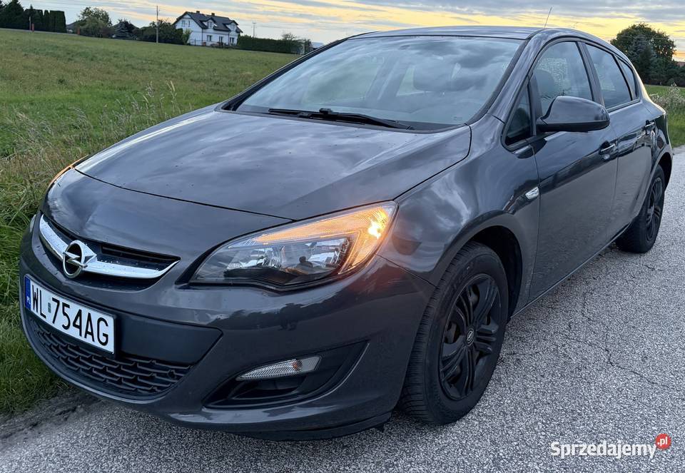 Opel Astra 14 Benzyna udokumentowana 2x koła komputer pokładowy mazowieckie Warszawa