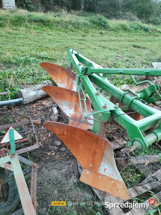 Pług 3 skibowy Unia Grudziądz Pługi Młodochów