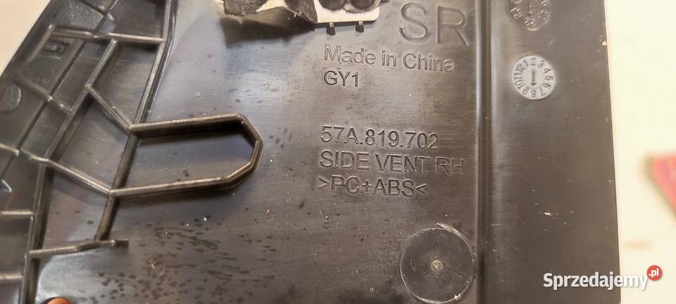 SKODA KAROQ KRATKA NAWIEWU DESKI PRAWA