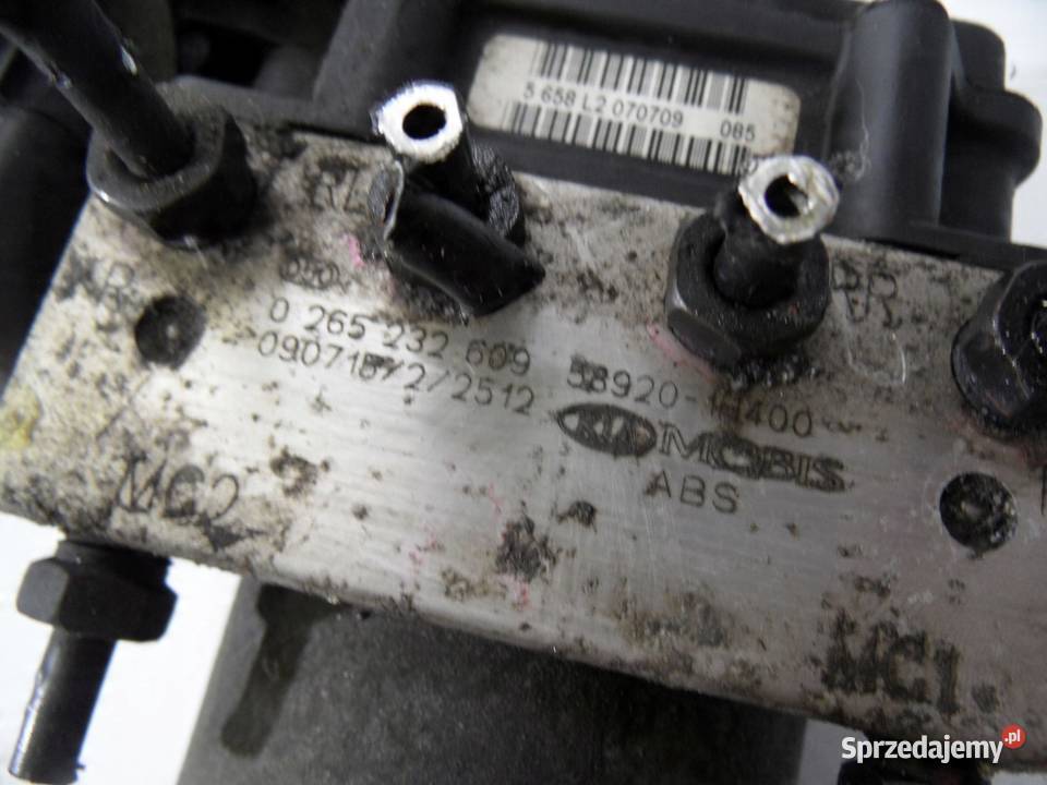 KIA PRO CEED I 14 CVVT 10r pompa ABS 589201H400 osobowe świętokrzyskie