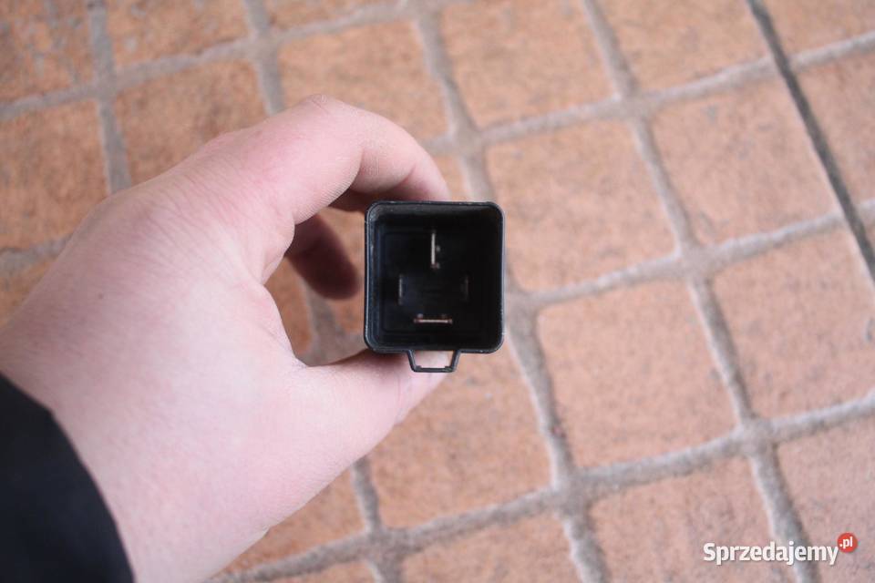 PRZEKAŹNIK VW PASSAT B6 3B0951253