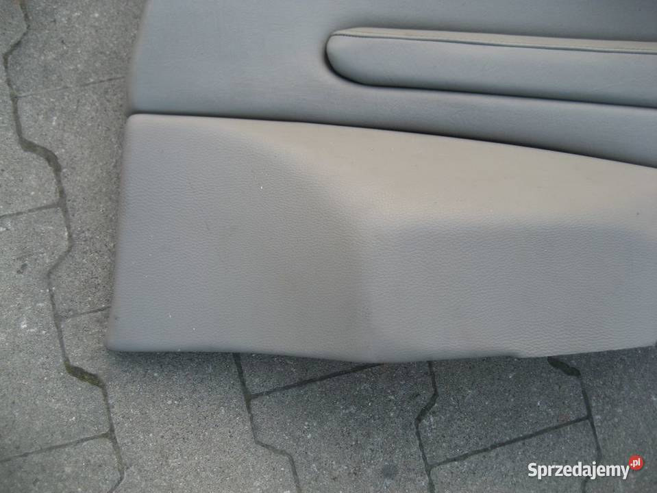 volvo c70 9804r boczek tapicerka tył prawa OEK Deski rozdzielcze, konsole Wyposażenie wnętrza Rakoniewice