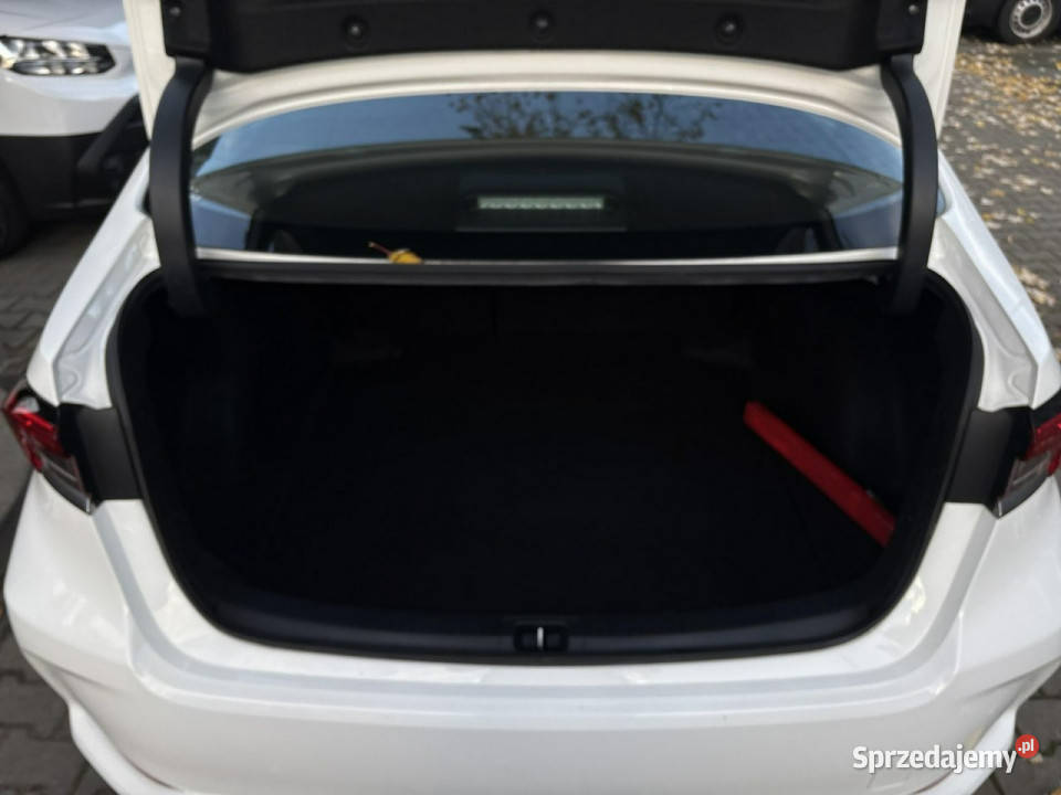 Toyota Corolla 15 VVTi LPG COMFORT salon Polska Warszawa