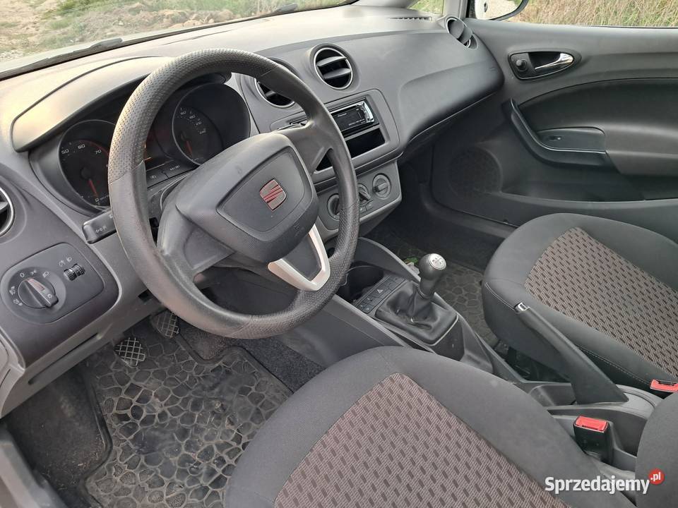 Seat Ibiza 12 Benzyna MPI Alus Klima gniazdo USB Poznań