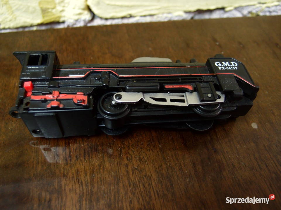 Kolejka elektryczna z trzema wagonami towarowymi Łódź sprzedam