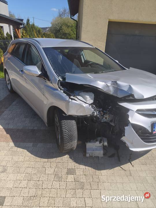 Hyundai i40 16 GDI 2013 kolizji Strzelce Opolskie sprzedam